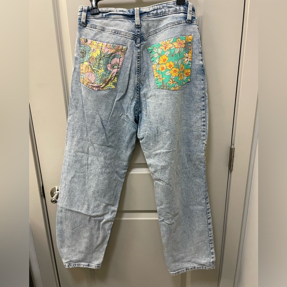 Wild fable jeans with printed back pockets